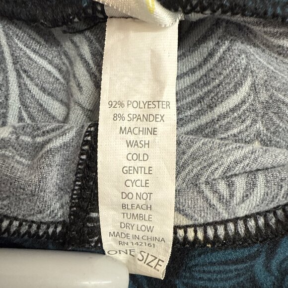 LuLaRoe Leggings - Black with Peacock Feather PAO One Size Measurement In Photo - Picture 7 of 9